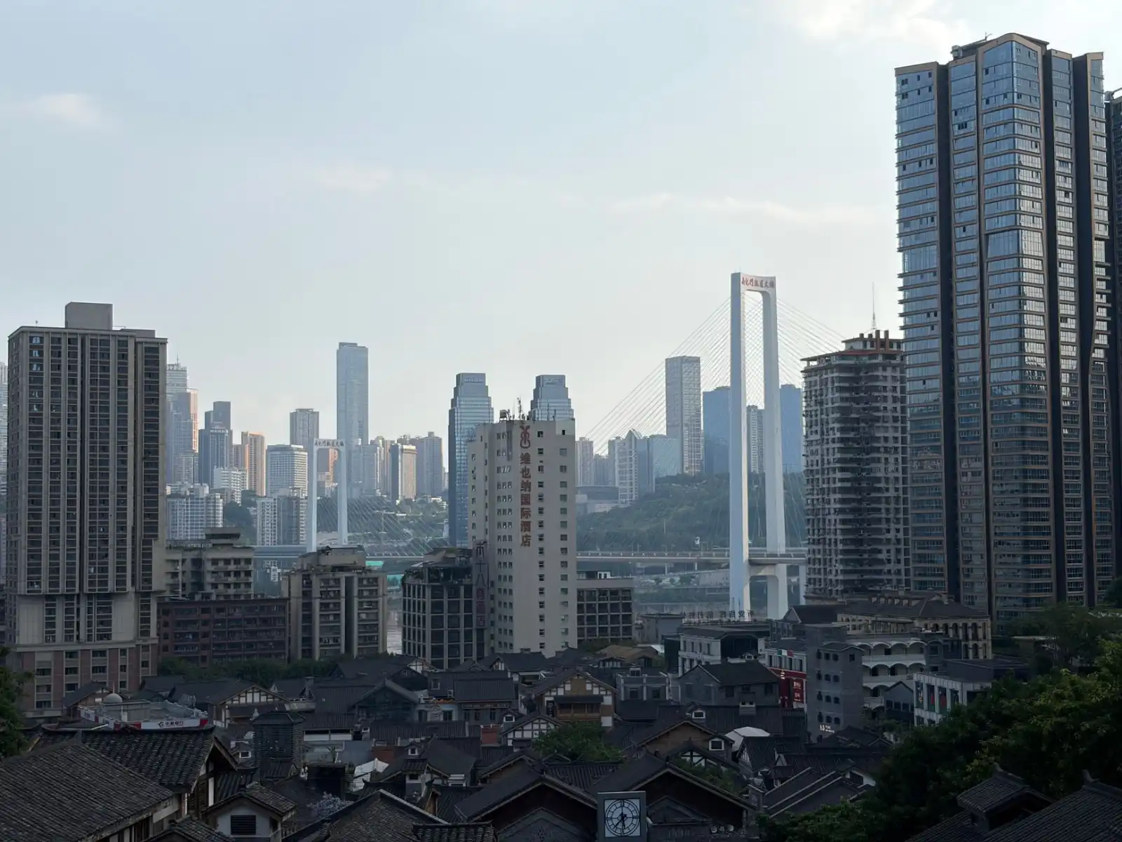 广州平明芳贸易有限公司日用百货批发产品线参数对比分析